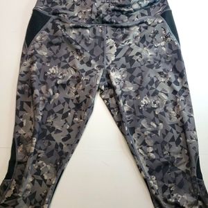 Reebok Cropped Running Pants Abstract Print Sz: M/M